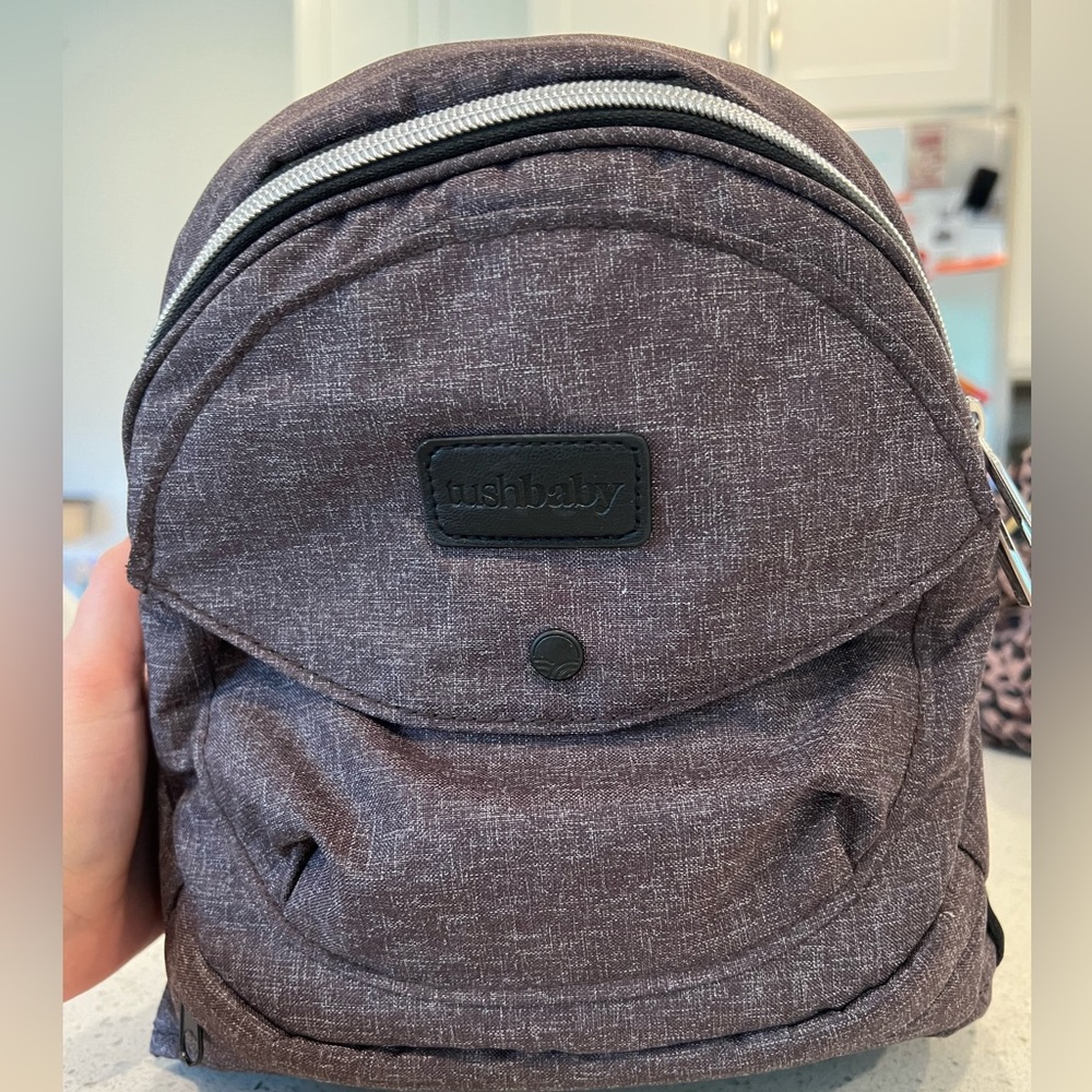 Tushbaby Lite- Charcoal. Used once.